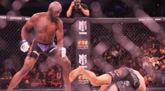 Veterán UFC složil šampiona Badera, o titul v Bellatoru se utká s Nemkovem