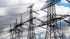 Rozebírali stožáry s elektrickým vedením, hrozí jim až 8 let