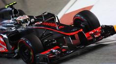 Úvodní trénink v Abú Zabí vyhrál Hamilton, odpoledne dominoval Vettel