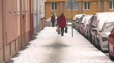 Počasí jako na houpačce. Ve čtvrtek se vrátí sníh, o víkendu dvacítky