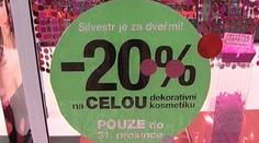 Povánoční slevy právě začínají, levný je hlavně textil a elektronika