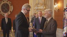 Prezident Pavel jmenoval ústavního soudce. Je jím Milan Hulmák