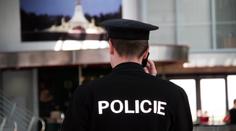 Policie pátrá po pěti agresivních zlodějích