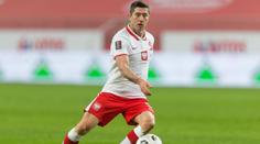 Rozený střelec. Lewandowski sestřelil mobil týmového zaměstnance