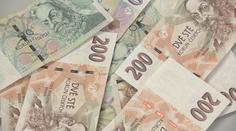 Koruna je nejsilnější za 12 let. Investoři začínají Česku znovu věřit