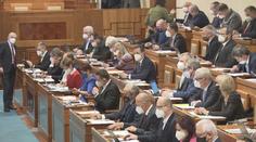 První prohra vlády, hodnotí odborníci zamítnutí pandemického zákona