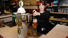 Porvali se v hospodě kvůli vodě a fotbalu. V Ostravě došlo na nože