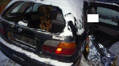 Vrak se pro muže stal pastí, v mrazu visel s kalhotami u kotníků
