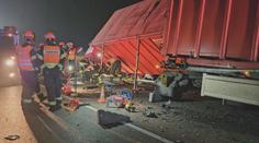 Tragická nehoda na Brněnsku. Řidička nepřežila srážku s kamionem