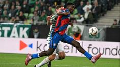 Unikl Durosinmi před gólem vyloučení? Jasná červená karta, tvrdí Fillo