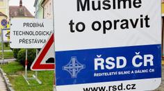 Práce v noci, v dešti i o víkendu. Zrychlí se stavby dálnic i u nás?