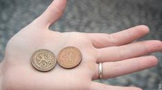 Koruna je nejsilnější za poslední desetiletí. Zboží ze zahrančí by mělo zlevnit
