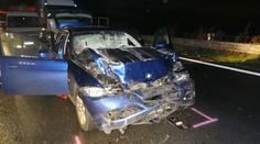 Německý řidič na dálnici rozstřelil své BMW o fabii s vozíkem. Nepřežil