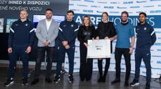 AAA AUTO, které už za pár týdnů začne slavit 30 let, představilo kalendář plný hvězd