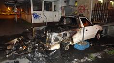V pražské Michli řádí žhář. Hořelo auto, motorka i kontejner