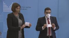 13 pro SPOLU, 7 pro Alianci. Komise vylosovala čísla do voleb