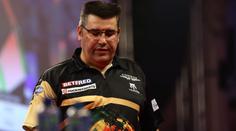 Vítěz Grand Slam of Darts na MS končí. Po porážce už není profesionálem