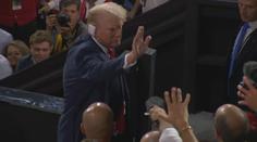 Politolog: Pokus o atentát může Trumpovi v kampani výrazně pomoci