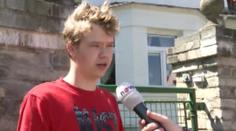 Adam dlužil kamarádům, nenapadlo ho nic lepšího než vykrást benzinku