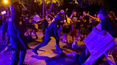 Nepokoje v dovolenkové destinaci. Demonstranti se na Mallorce střetli s policií