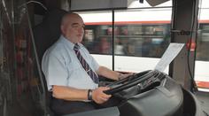 V Pardubicích chybí řidiči autobusů, nezlákal je ani náborový příspěvek