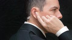 Odborník popsal práci tajných agentů, včetně těch ruských. Důležitá je motivace, řekl
