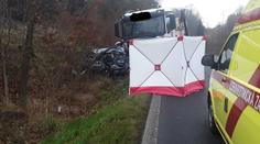 Tragédie na Šluknovsku: Tříletá holčička zemřela po srážce auta s kamionem