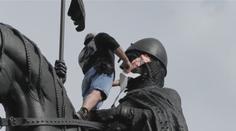Svatému Václavovi někdo přelepil ústa páskou. Zasahovali i hasiči
