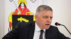 Divoká politická kariéra Roberta Fica. Premiérem byl 4krát, zažil i prudké pády