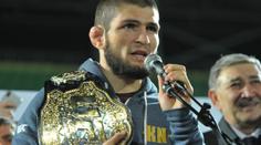 Khabib vyhrožuje UFC: Jestli vyrazíte mé kamarády, tak končím!