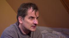 Šťourání v nose? Je to přírodní očkování, tvrdí tatínek z Výměny