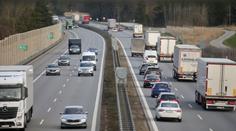 PŘEHLED: Známky a mýto na cestě k moři. Dobře vybraná trasa může ušetřit