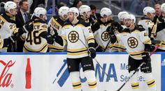 Boston vyhrál i bez Pastrňákových gólů, Faksova trefa na body nestačila