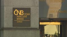 Bankovní rada ČNB si rozdala odměny. Guvernér dostane tři miliony korun