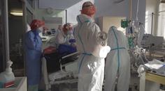Přibylo skoro 10 tisíc případů. Nemocnice mají nejvíc covid pacientů od jara