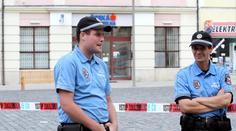 V ulicích potkáte 18leté strážníky. Nesmí mít zbraň a jezdit s majáky