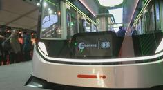 Němci představili vlaky budoucnosti. Nabijete si v nich i elektrokoloběžku