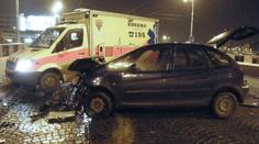Řidič, který srazil policejní auto do Vltavy a zabil policistu, půjde před soud