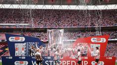Dycky Sunderland! Prokletý tým konečně postoupil ze třetí ligy. Fanoušci slavili