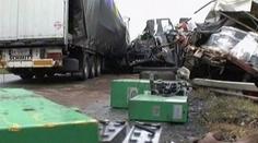 VIDEO: Dva kamiony havarovaly mezi Vyškovem a Prostějovem
