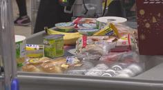 Pár kradl v hypermarketu. Manželka u kasy svému muži nemarkovala zboží