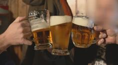 Alkohol a rakovina: Jak se navzájem ovlivňují?