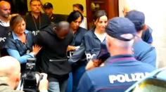 Ke znásilnění Polky v Rimini se přiznali kluci! Zatkli čtyři mladíky