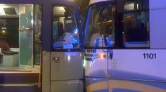 V centru Brna se srazily tramvaje! Osm zraněných a velká škoda