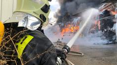 Obří požár v Písnici. Takhle s ním bojovali hasiči VIDEO + FOTO