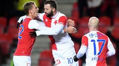 Slavia přetlačila Bohemians 1:0, zachránily jí ale dvě tyčky