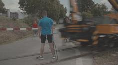 Správa železnic varuje: Lehkovážnost na kolejích může mít hrůzné následky