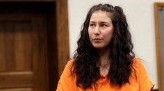 Žena uřízla hlavu svému příteli. U soudu pak napadla i vlastního obhájce