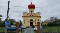 Mladíka našli zavražděného na faře. Policie dopadla podezřelého!