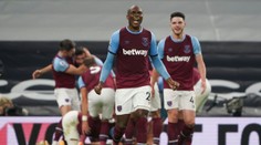 To byl finiš! West Ham odvrátil debakl třemi góly v závěru, Češi opět zářili